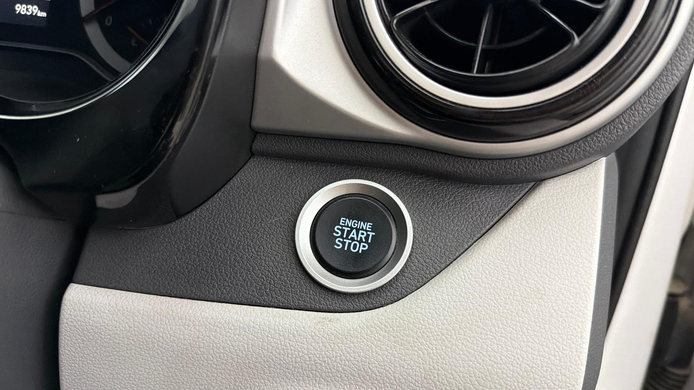 2025 Hyundai GRAND I10 NIOS Sportz (O) 1.2 Kappa AMT, Petrol, Automatic, 9,838 km, Keyless Start/ Stop Button