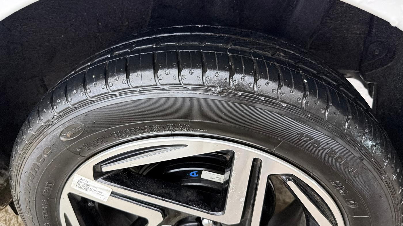 2025 Hyundai GRAND I10 NIOS Sportz (O) 1.2 Kappa AMT, Petrol, Automatic, 9,838 km, Left Rear Tyre Tread