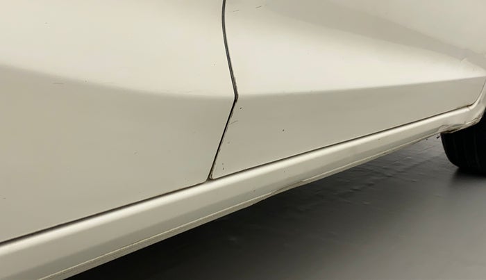 2015 Honda Jazz 1.2L I-VTEC SV, Petrol, Manual, 79,328 km, Right running board - Slightly dented