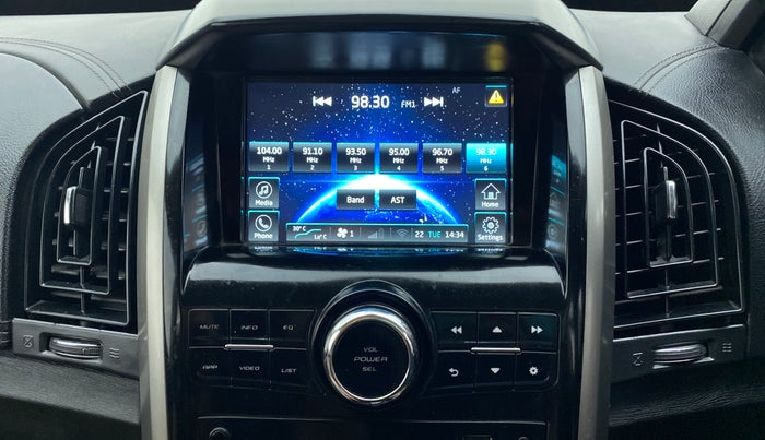 2019 Mahindra XUV500 W11 AT, Diesel, Automatic, 84,003 km, Infotainment System