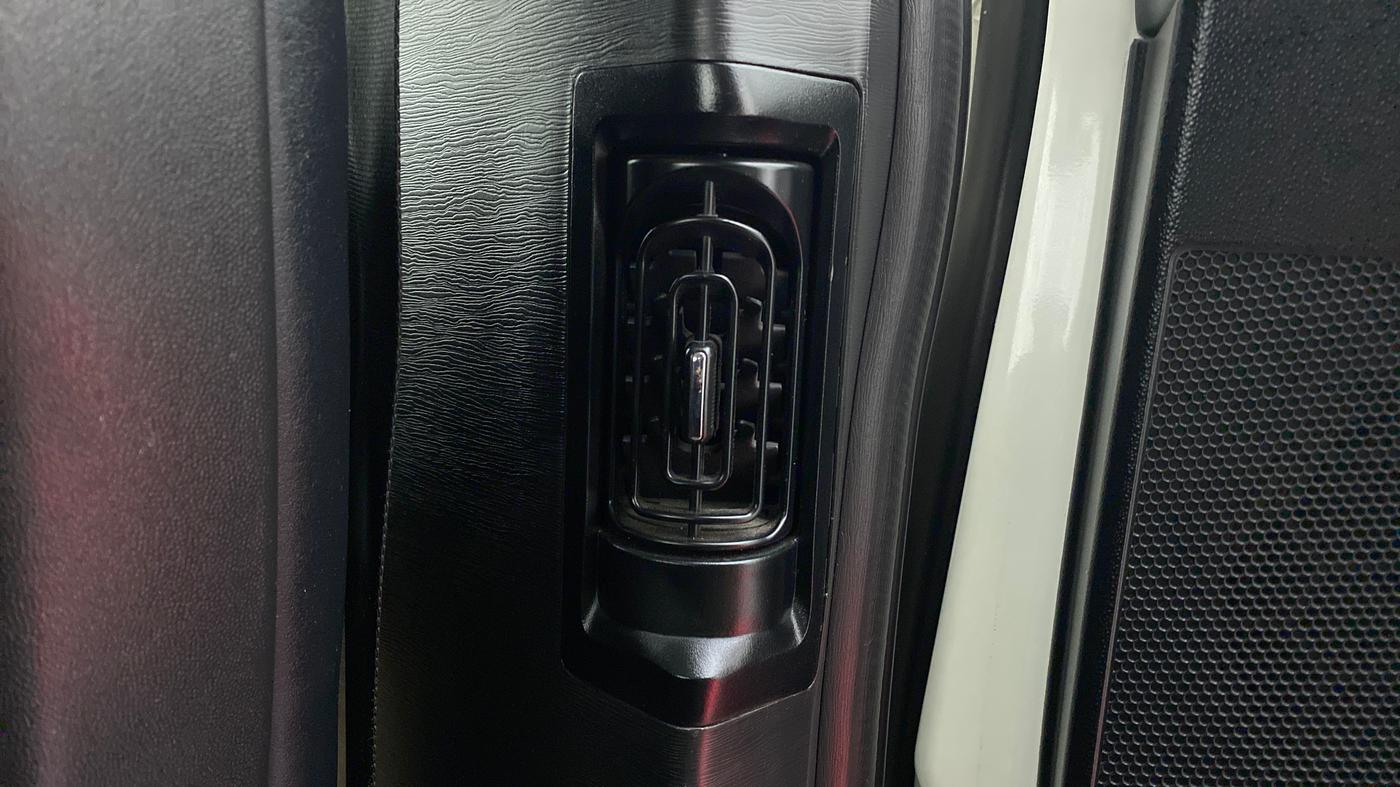 2019 Mahindra XUV500 W11 AT, Diesel, Automatic, 84,003 km, Rear AC Vents