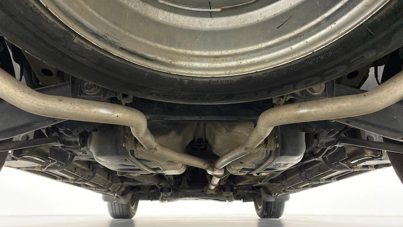 2019 Mahindra XUV500 W11 AT, Diesel, Automatic, 84,003 km, Rear Underbody