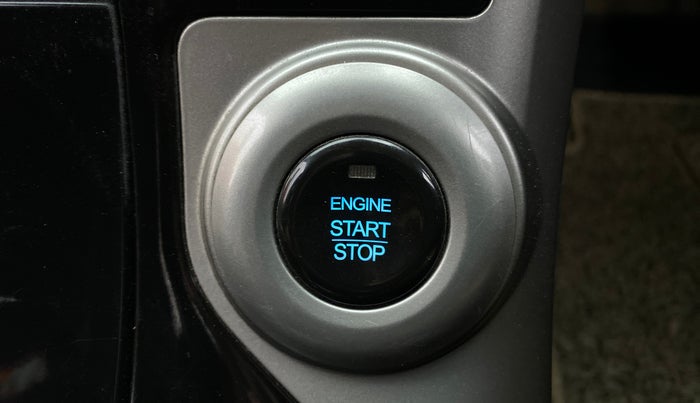 2019 Mahindra XUV500 W11 AT, Diesel, Automatic, 84,003 km, Keyless Start/ Stop Button