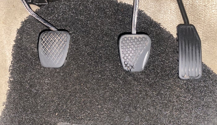 2014 Honda Amaze 1.2L I-VTEC VX, Petrol, Manual, 1,39,732 km, Pedals