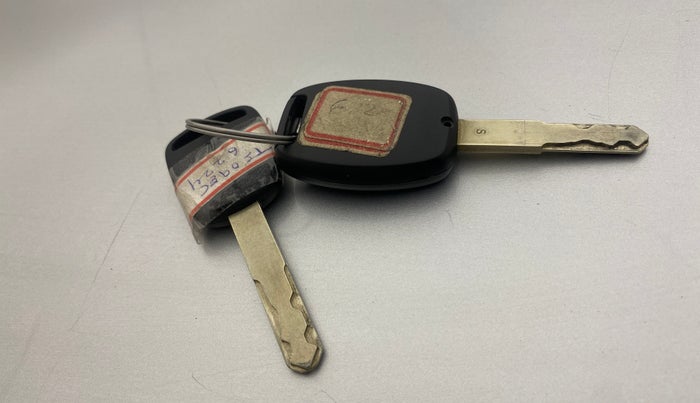 2014 Honda Amaze 1.2L I-VTEC VX, Petrol, Manual, 1,39,732 km, Key Close Up