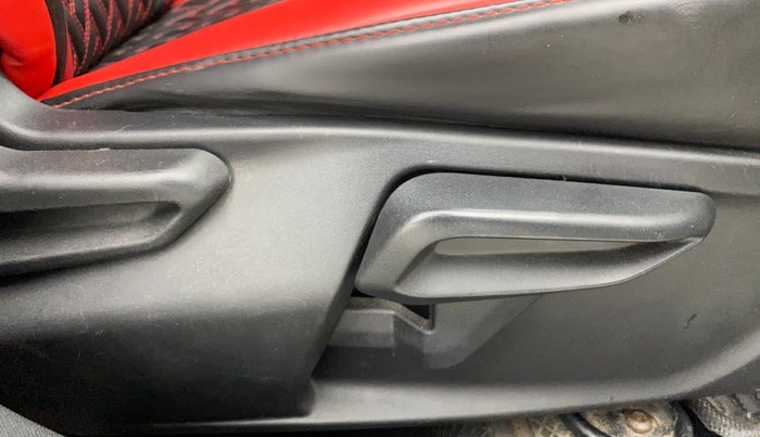 2020 Tata NEXON XZA PLUS SUNROOF PETROL, Petrol, Automatic, 84,261 km, Driver Side Adjustment Panel