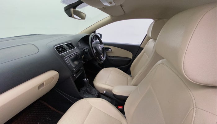2017 Skoda Rapid STYLE 1.5 TDI AT, Diesel, Automatic, 1,06,359 km, Right Side Front Door Cabin