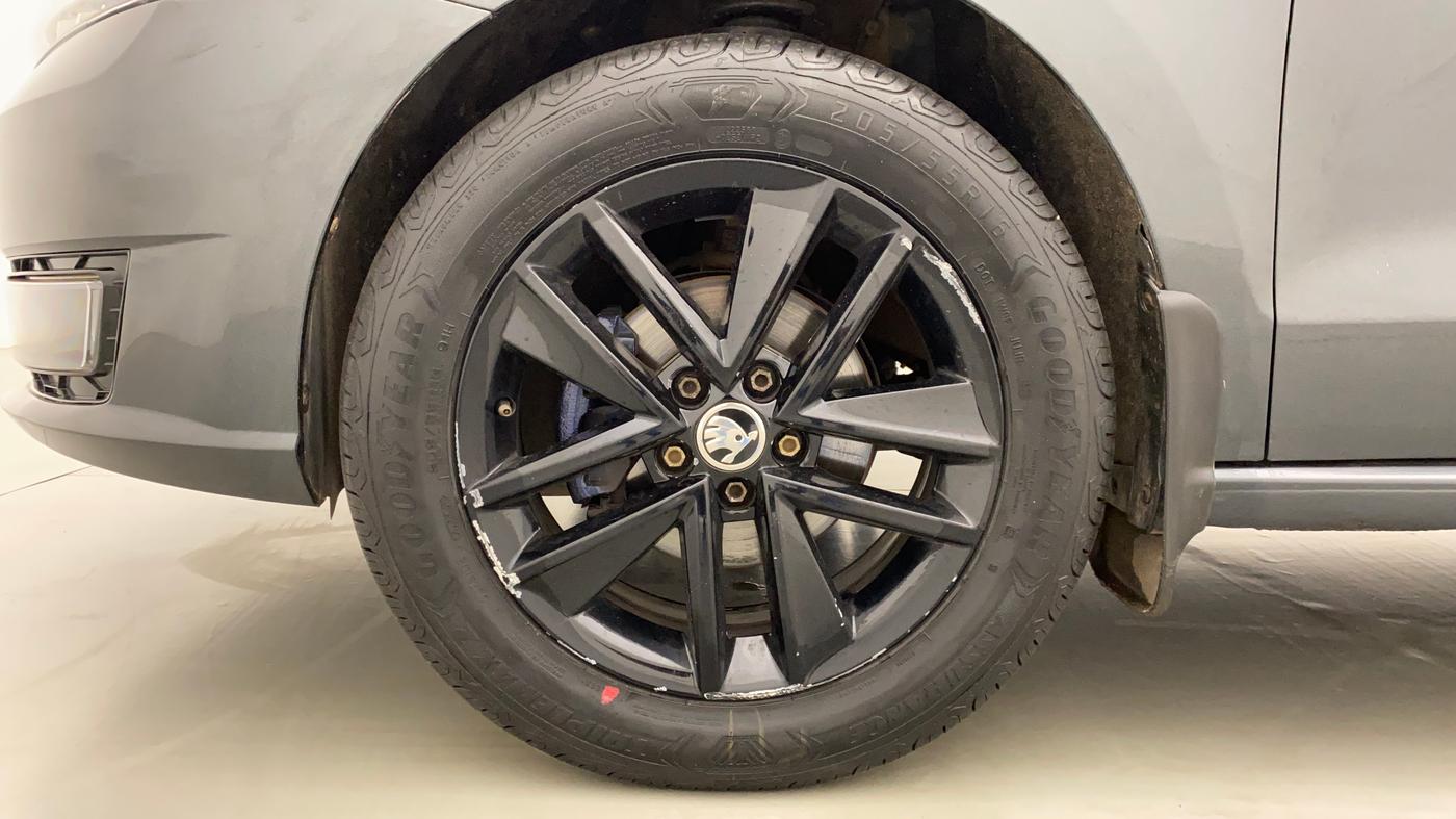 2017 Skoda Rapid STYLE 1.5 TDI AT, Diesel, Automatic, 1,06,359 km, Left Front Wheel