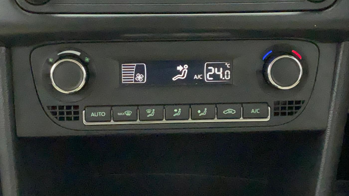 2017 Skoda Rapid STYLE 1.5 TDI AT, Diesel, Automatic, 1,06,359 km, Automatic Climate Control