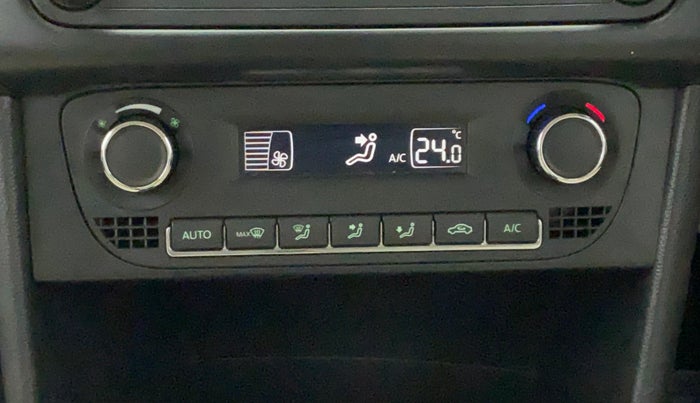 2017 Skoda Rapid STYLE 1.5 TDI AT, Diesel, Automatic, 1,06,359 km, Automatic Climate Control