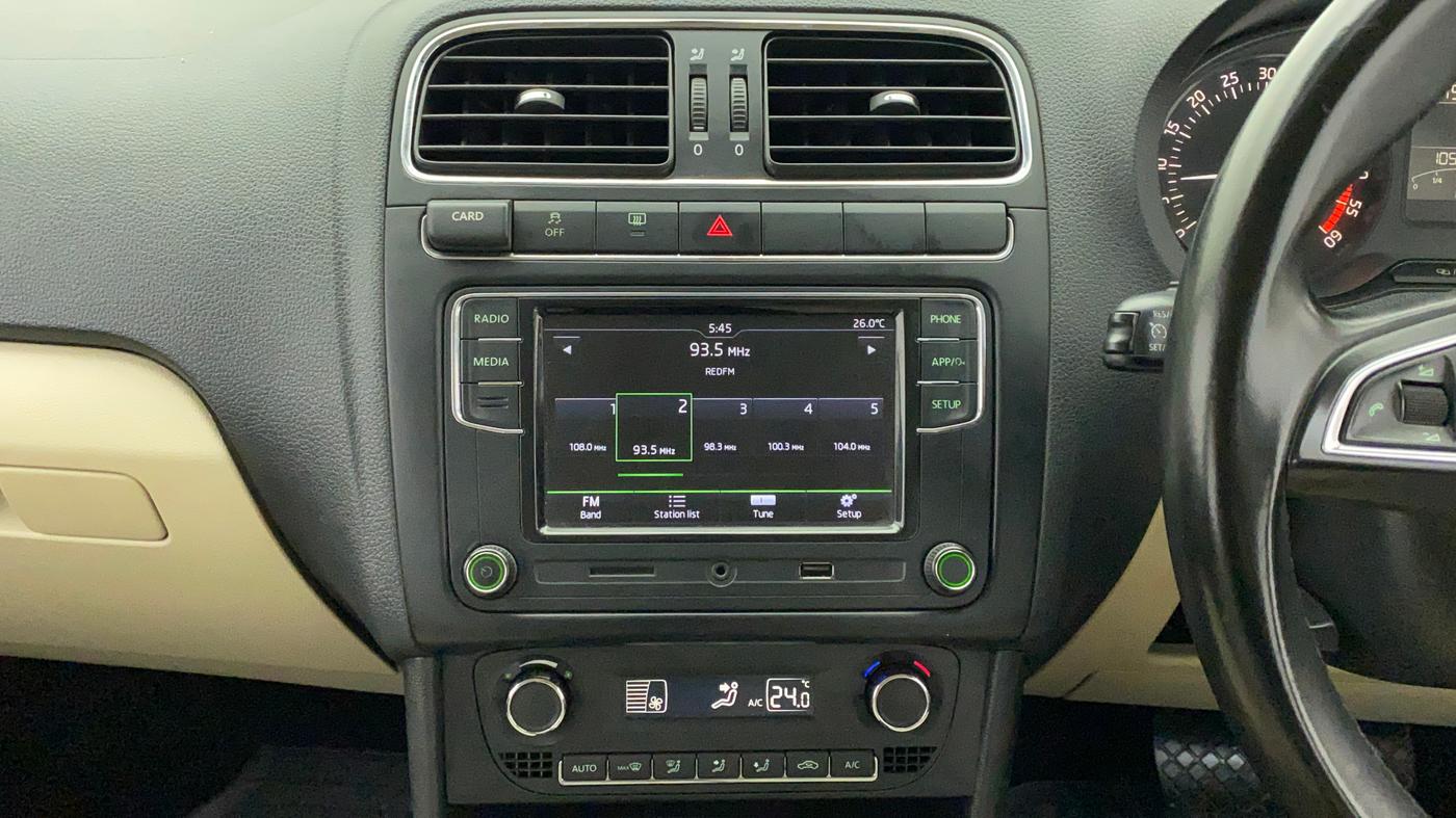 2017 Skoda Rapid STYLE 1.5 TDI AT, Diesel, Automatic, 1,06,359 km, Air Conditioner