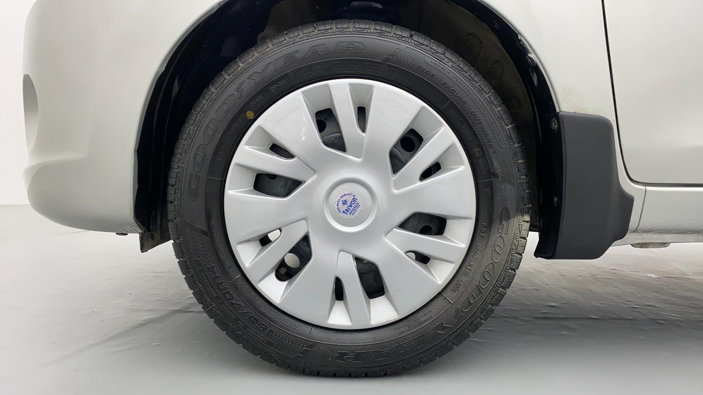 2016 Maruti Celerio VXI d, Petrol, Manual, 17,543 km, Left Front Wheel