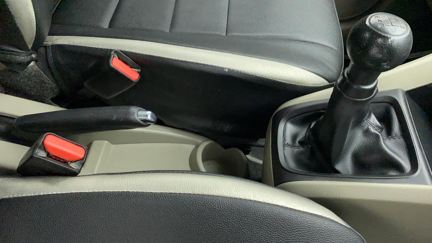 2016 Maruti Celerio VXI d, Petrol, Manual, 17,543 km, Gear Lever