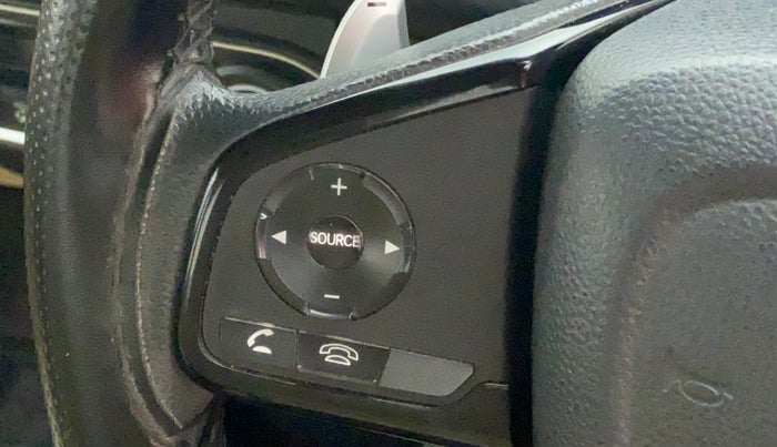 2018 Honda Amaze 1.2L I-VTEC V CVT, Petrol, Automatic, 31,330 km, Steering wheel - Sound system control not functional