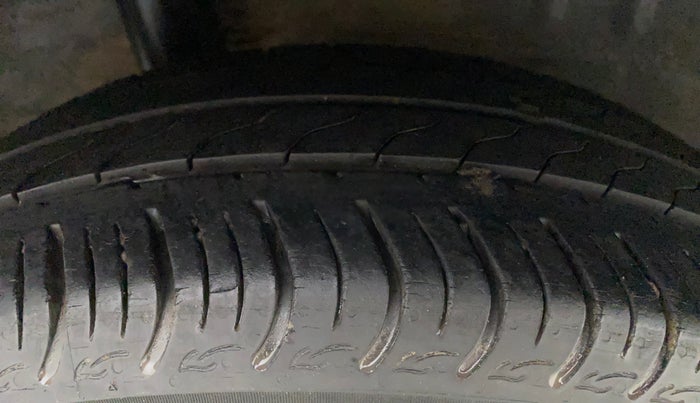 2018 Honda Amaze 1.2L I-VTEC V CVT, Petrol, Automatic, 31,330 km, Right Rear Tyre Tread