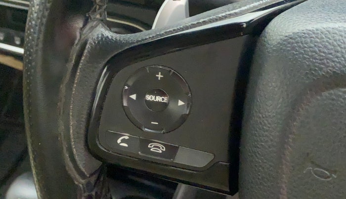 2018 Honda Amaze 1.2L I-VTEC V CVT, Petrol, Automatic, 31,330 km, Steering wheel - Phone control not functional