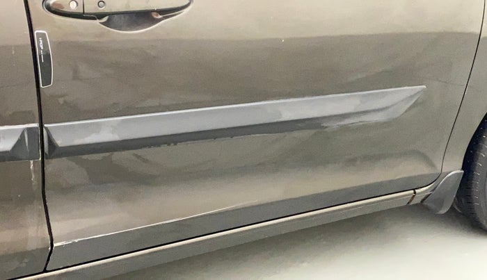 2018 Honda Amaze 1.2L I-VTEC V CVT, Petrol, Automatic, 31,330 km, Driver-side door - Minor scratches