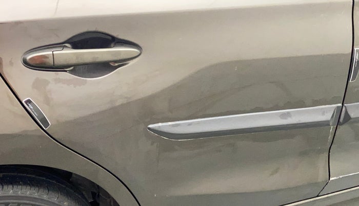 2018 Honda Amaze 1.2L I-VTEC V CVT, Petrol, Automatic, 31,330 km, Right rear door - Minor scratches