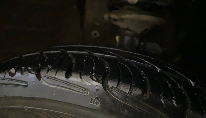 2019 Maruti New Wagon-R LXI CNG 1.0, CNG, Manual, 99,424 km, Right Front Tyre Tread