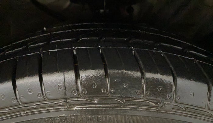 2017 Hyundai Creta SX PLUS AT 1.6 PETROL, Petrol, Automatic, 50,715 km, Right Front Tyre Tread
