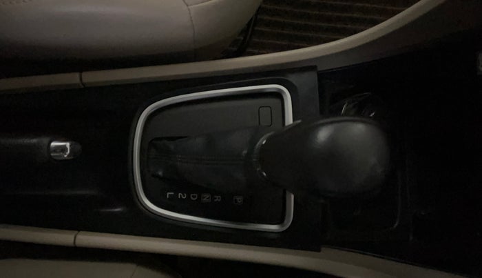 2022 Maruti Ciaz ALPHA  AT 1.5 SHVS PETROL, Petrol, Automatic, 67,344 km, Gear Lever