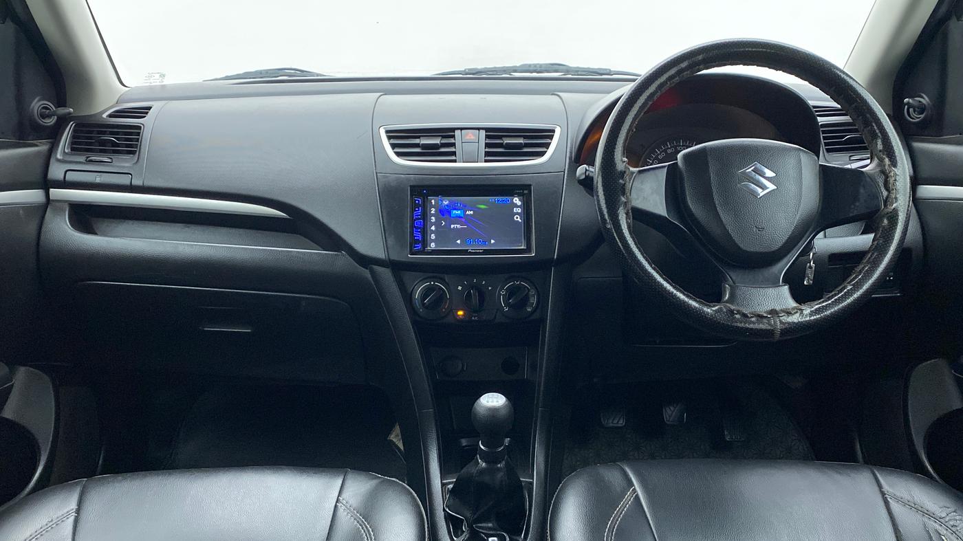2015 Maruti Swift LXI, Petrol, Manual, 94,328 km, Dashboard