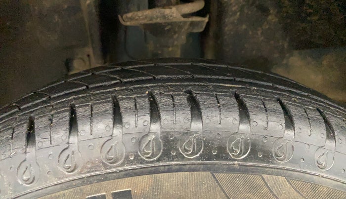 2021 Renault Kwid RXT 1.0, Petrol, Manual, 25,263 km, Left Front Tyre Tread