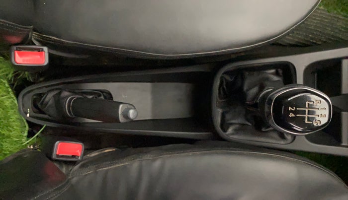 2021 Renault Kwid RXT 1.0, Petrol, Manual, 25,263 km, Gear Lever