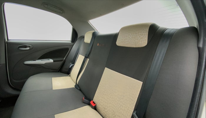 2011 Toyota Etios V, Petrol, Manual, 47,171 km, Right Side Rear Door Cabin