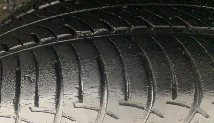 2020 Maruti New Wagon-R ZXI 1.2 AMT, Petrol, Automatic, 27,361 km, Left Rear Tyre Tread