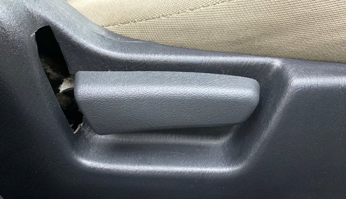 2016 Maruti Alto K10 VXI P, Petrol, Manual, 29,786 km, Driver Side Adjustment Panel