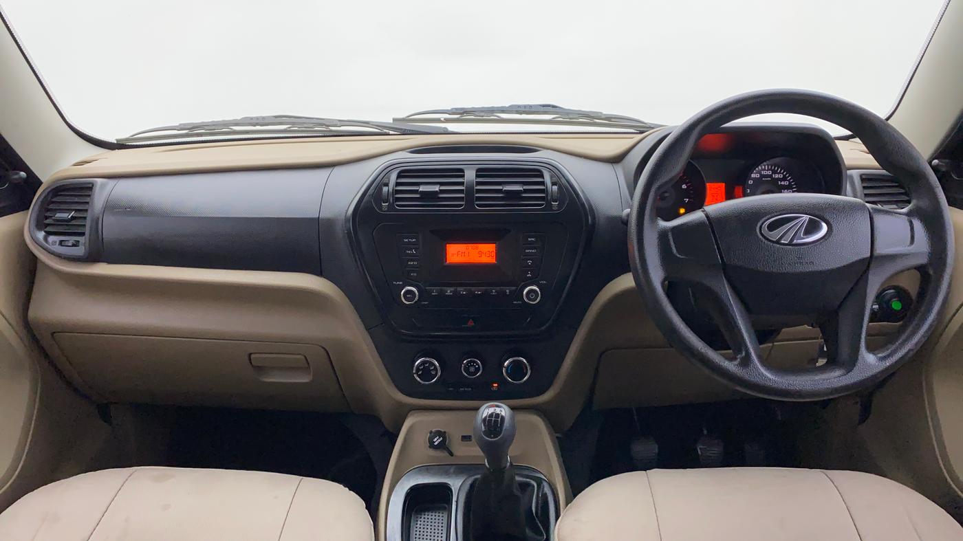 2016 Mahindra TUV300 T6+, Diesel, Manual, 42,714 km, Dashboard View