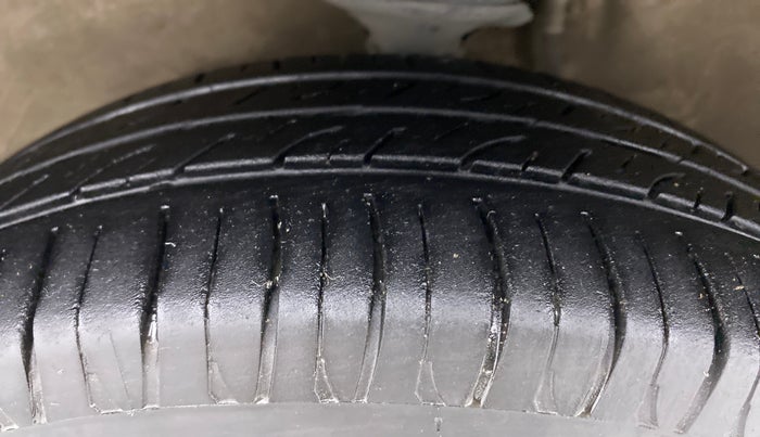 2018 Maruti Alto K10 VXI (O) AMT, Petrol, Automatic, 54,230 km, Left Front Tyre Tread