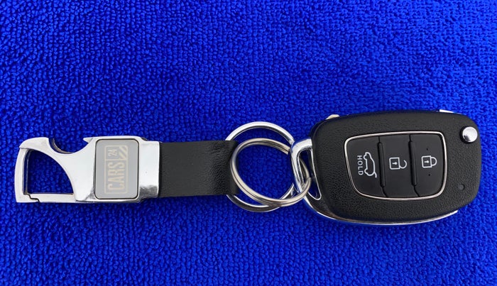 2017 Hyundai Creta E PLUS 1.6 PETROL, Petrol, Manual, 58,257 km, Key Close Up