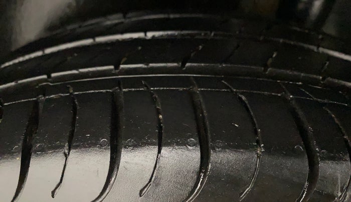 2017 Hyundai Creta E PLUS 1.6 PETROL, Petrol, Manual, 58,257 km, Left Rear Tyre Tread