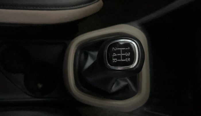 2017 Hyundai Grand i10 SPORTZ 1.2 KAPPA VTVT, Petrol, Manual, 98,050 km, Gear Lever