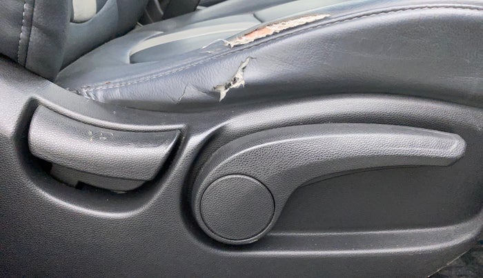 2016 Hyundai Creta SX PLUS AT 1.6 PETROL, Petrol, Automatic, 33,219 km, Driver Side Adjustment Panel