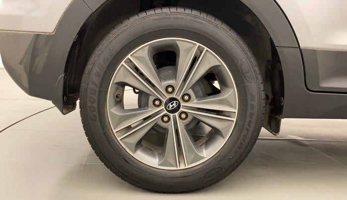 2016 Hyundai Creta SX PLUS AT 1.6 PETROL, Petrol, Automatic, 33,219 km, Right Rear Wheel