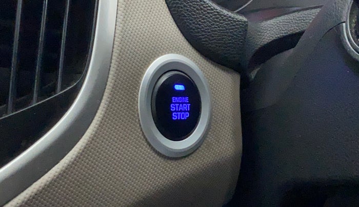 2016 Hyundai Creta SX PLUS AT 1.6 PETROL, Petrol, Automatic, 33,219 km, Keyless Start/ Stop Button