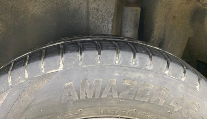 2017 Maruti Swift VXI, CNG, Manual, 1,09,405 km, Left Rear Tyre Tread