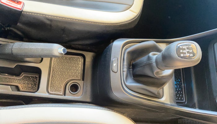 2023 Tata ALTROZ XT PETROL, Petrol, Manual, 27,189 km, Gear Lever