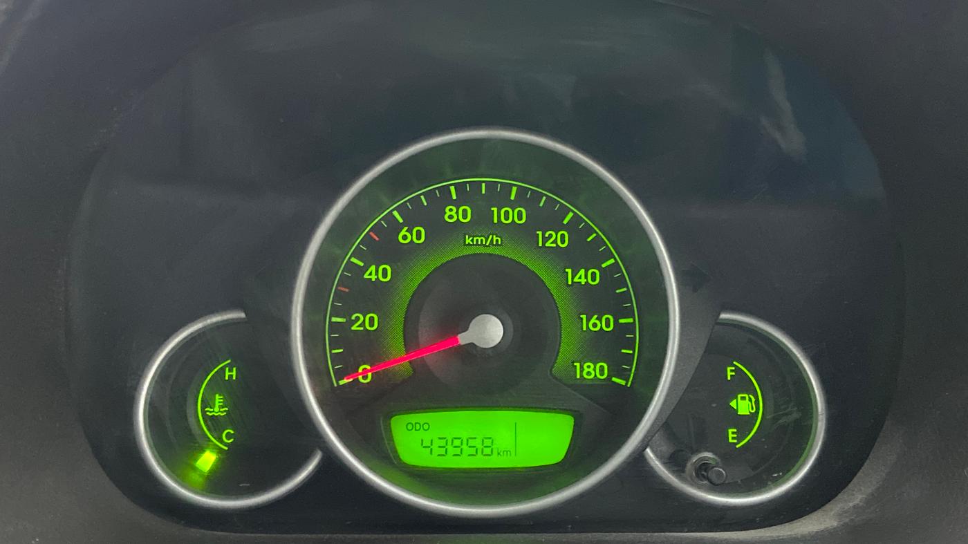 2017 Hyundai Eon MAGNA +, Petrol, Manual, 43,958 km, Odometer Image