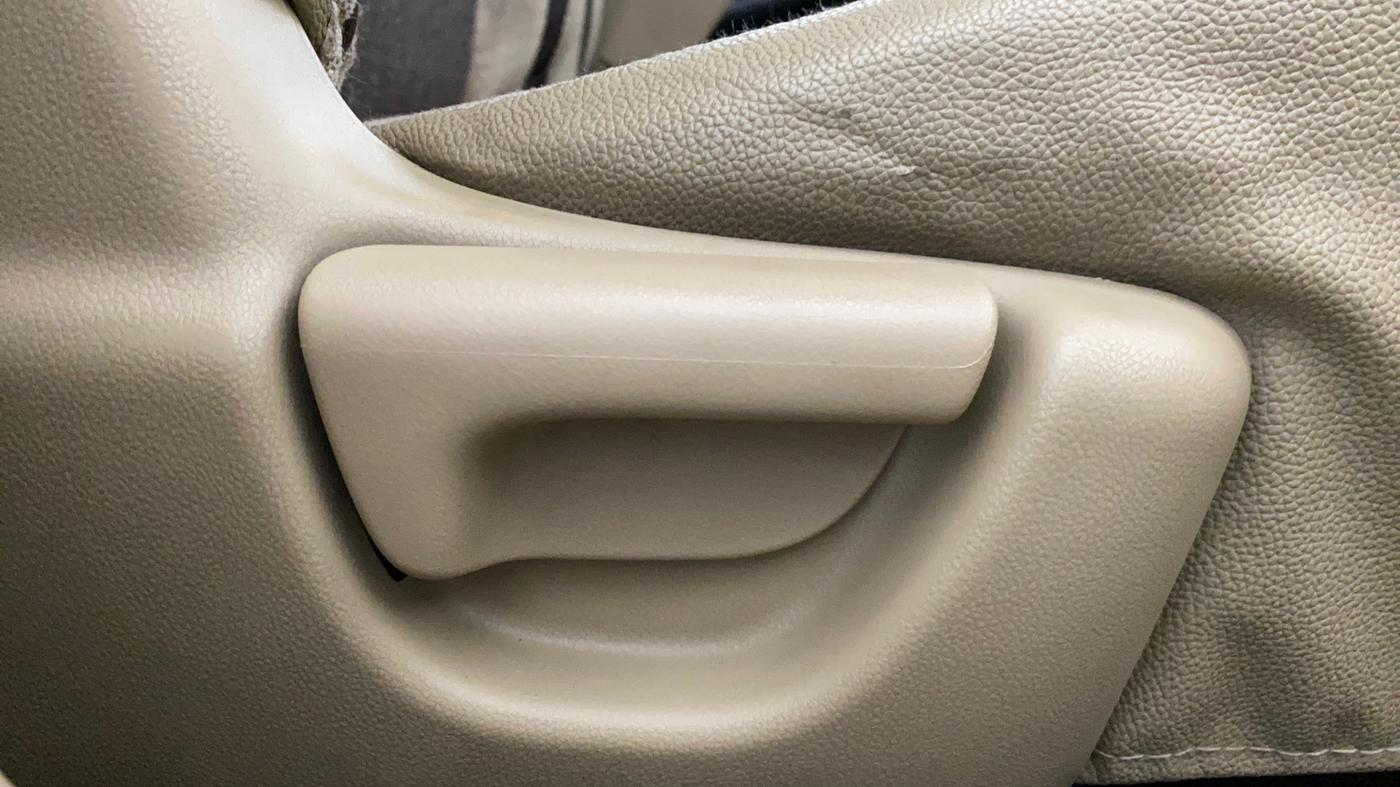 2013 Honda Amaze 1.2L I-VTEC E, Petrol, Manual, 94,814 km, Driver Side Adjustment Panel
