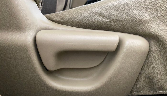 2013 Honda Amaze 1.2L I-VTEC E, Petrol, Manual, 94,814 km, Driver Side Adjustment Panel