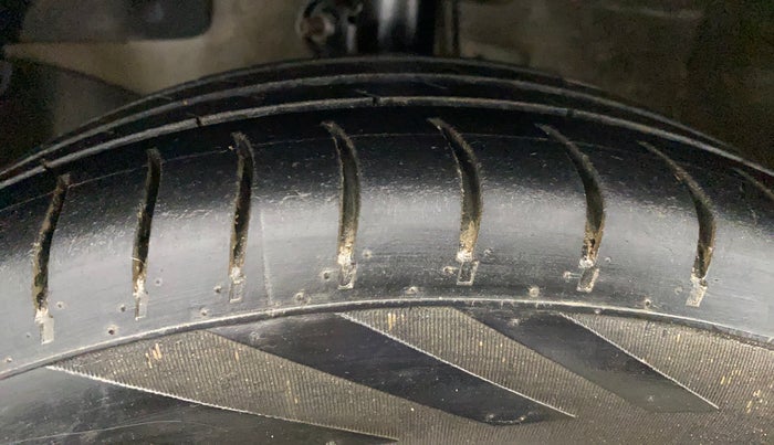 2013 Honda Amaze 1.2L I-VTEC E, Petrol, Manual, 94,814 km, Left Front Tyre Tread