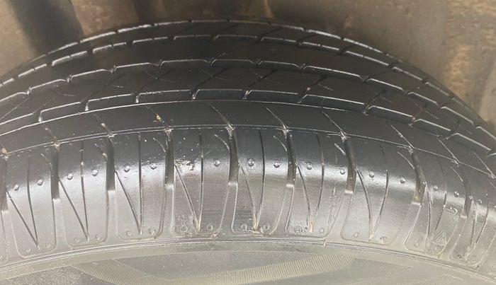 2021 Skoda KUSHAQ AMBITION 1.0L TSI MT, Petrol, Manual, 53,883 km, Right Rear Tyre Tread