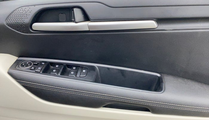 2023 KIA SONET HTX 1.0 DCT, Petrol, Automatic, 38,228 km, Driver Side Door Panels Control