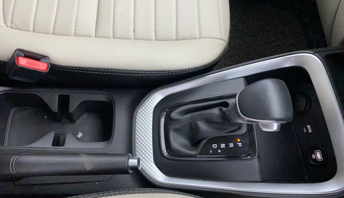 2023 KIA SONET HTX 1.0 DCT, Petrol, Automatic, 38,228 km, Gear Lever