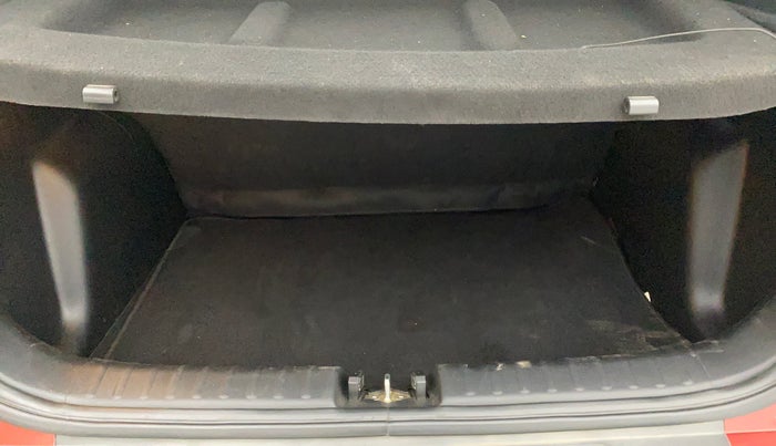 2023 KIA SONET HTX 1.0 DCT, Petrol, Automatic, 38,228 km, Boot Inside