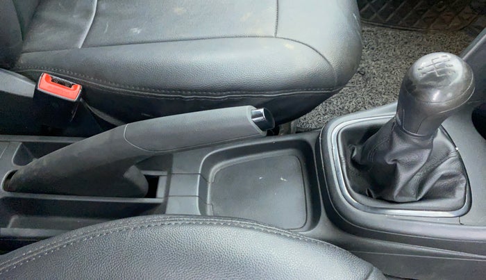 2017 Volkswagen Polo COMFORTLINE 1.2L PETROL, Petrol, Manual, 56,267 km, Gear Lever